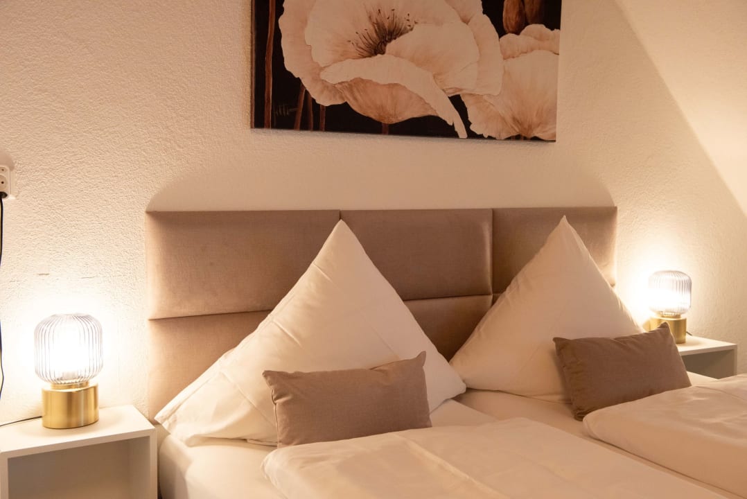 Zimmer ZUM SCHLOSS - Hotel & Restaurant
