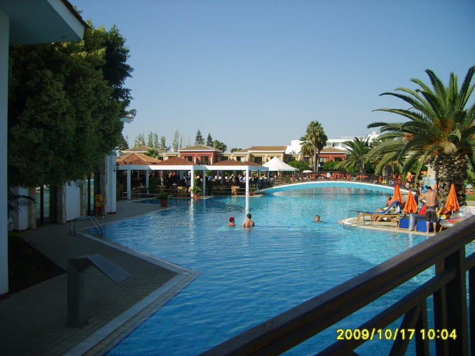 Blick zum Restaurant Atlantica Aeneas Resort