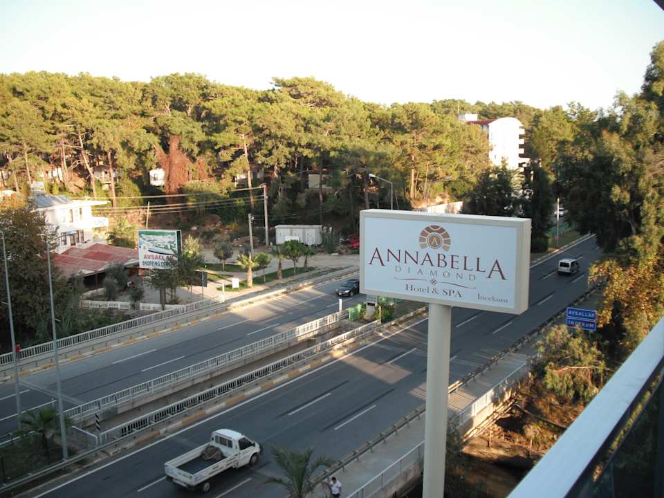 Nochmal die Schnellstraße Annabella Diamond Hotel & Spa