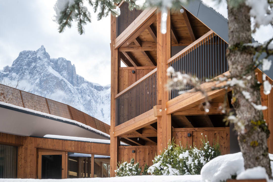 Außenansicht Hotel Alpenroyal