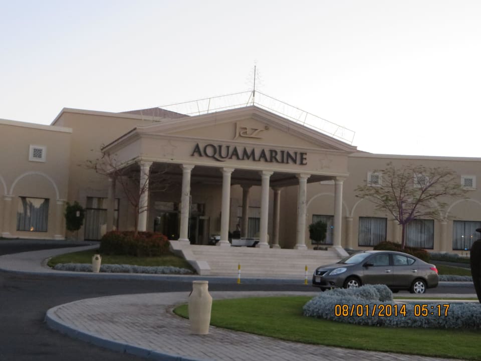 Eingang vom Hotel JAZ Aquamarine Resort