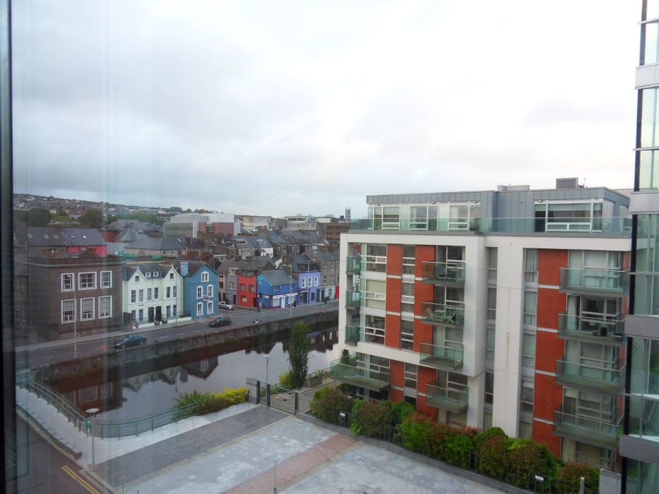 Widok z okna Hotel The River Lee