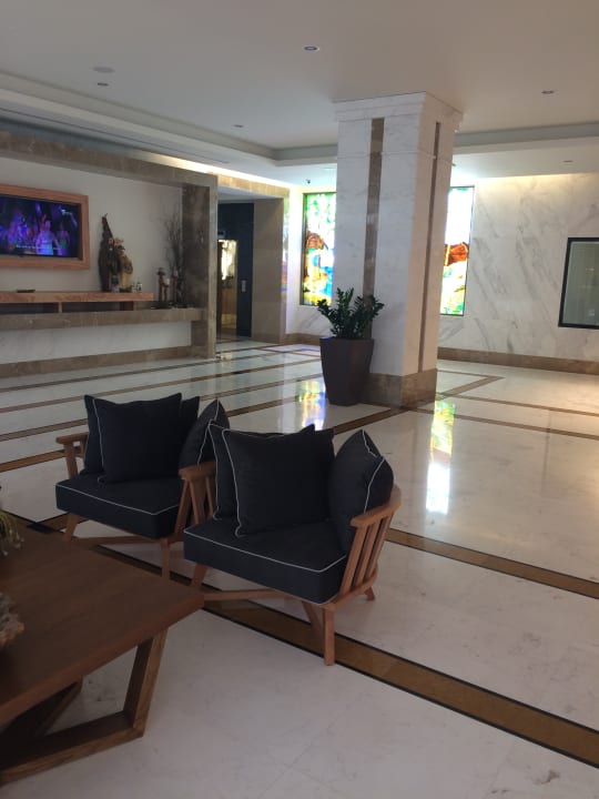 Lobby Miraggio Thermal Spa Resort