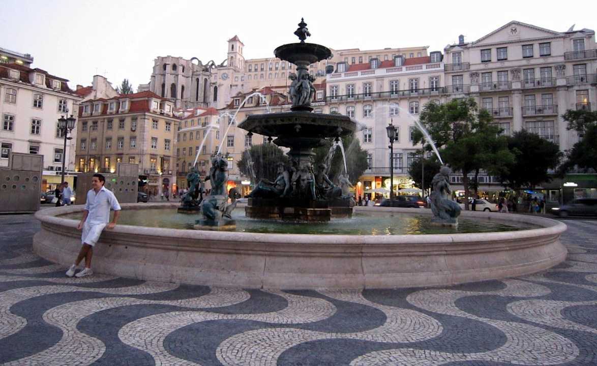 Square view Hotel Metropole
