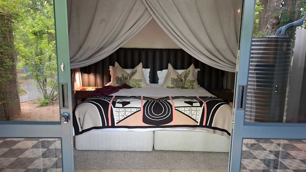 Zimmer Kruger Shalati - Train on The Bridge & Garden Suites