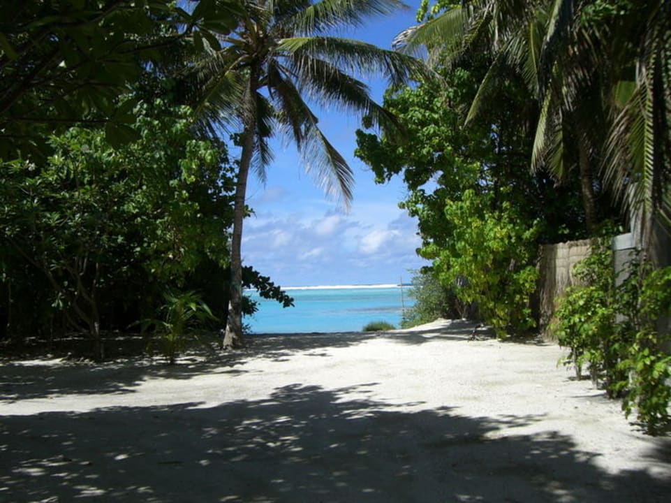 Blick zum Strand Adaaran Select Hudhuran Fushi - Premium All Inclusive