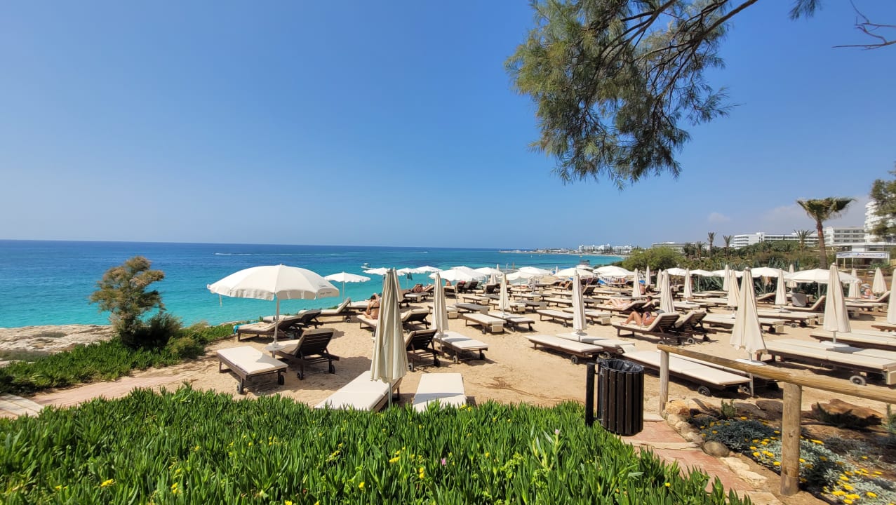 Strand Hotel Grecian Sands