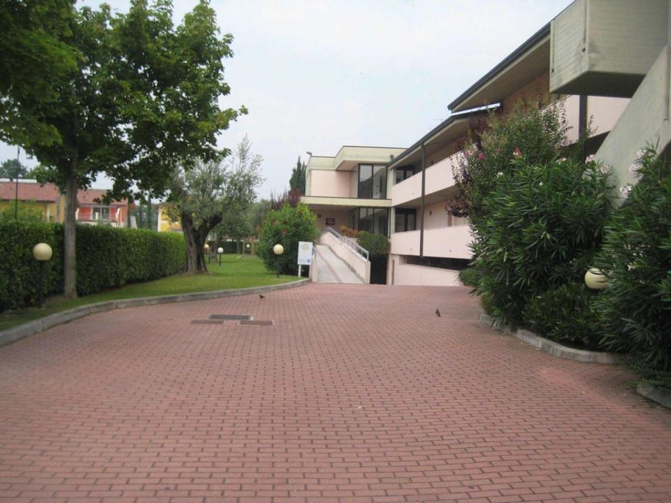 Autozufahrt Kristall Lago Residence