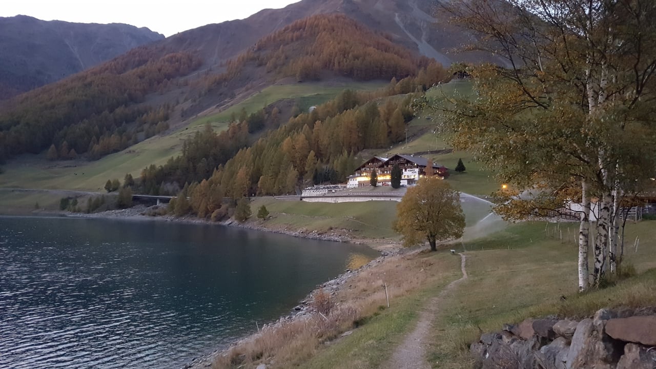 Außenansicht Hotel Vernagt am See
