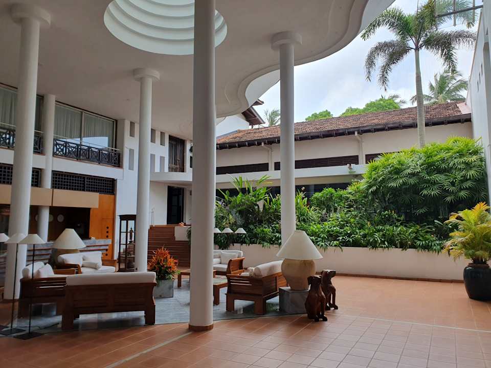Lobby Hotel Lanka Princess Ayurveda
