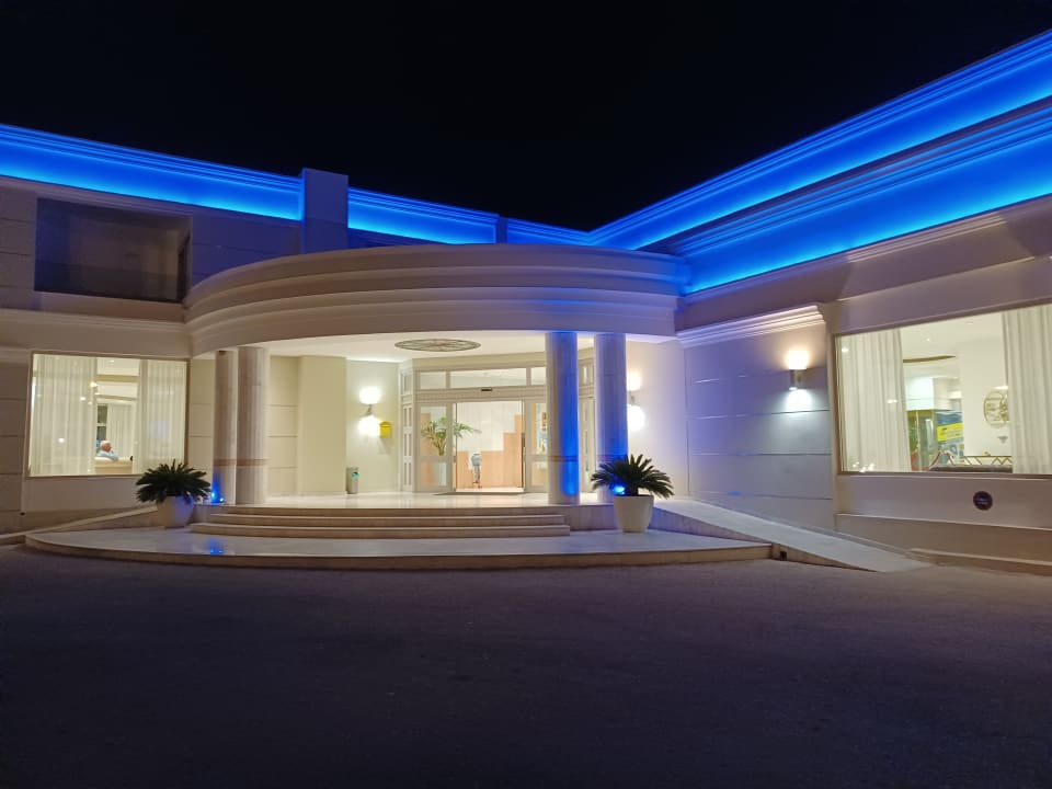 Lobby Vantaris Palace