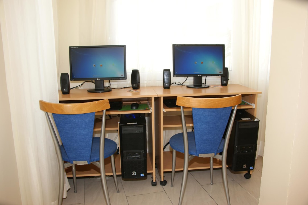 Internet corner Hotel International