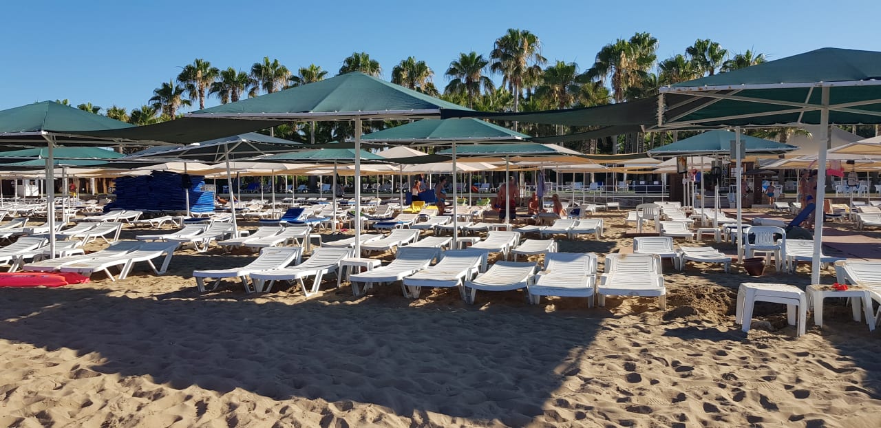 Strand Miramare Queen Hotel