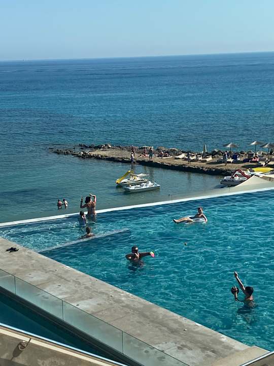 Pool Alexandra Beach Resort & Spa