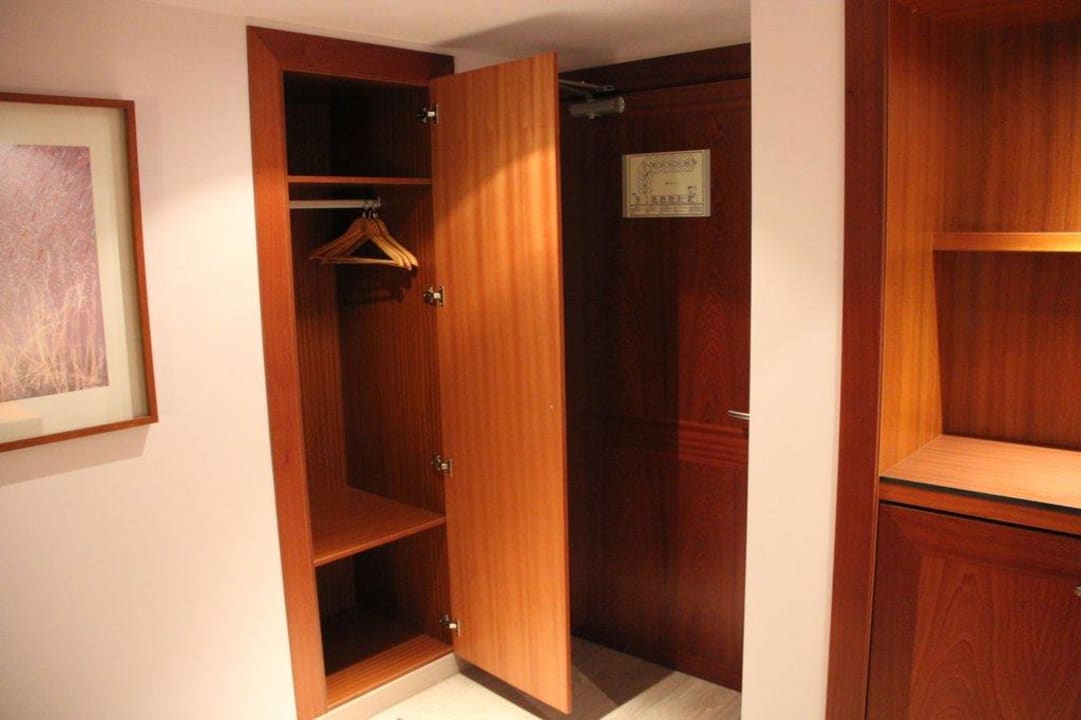 Wohnbereich Schrank Appartement Haus B Protur Turo Pins Hotel