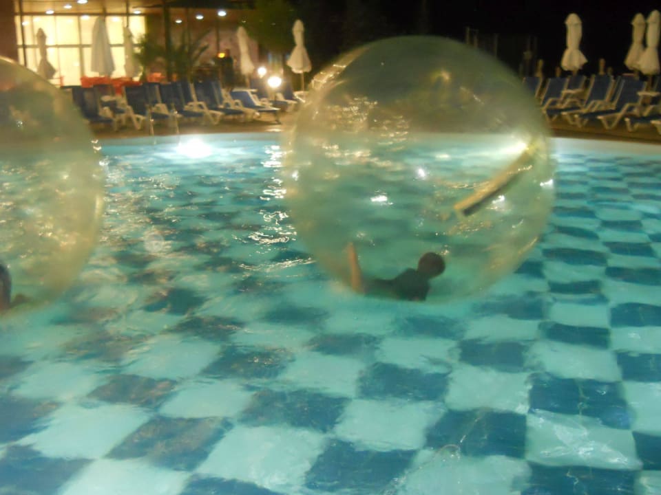 Kinderpool am Abend  Sol Luna Bay