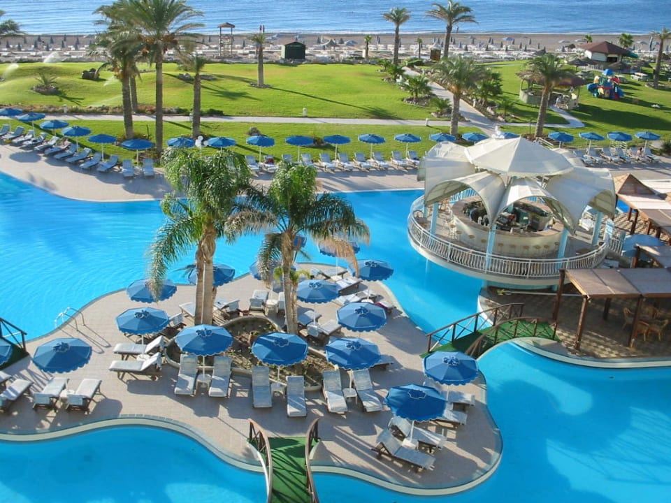 Meerblick über Poolanlage Rodos Palladium Leisure & Wellness