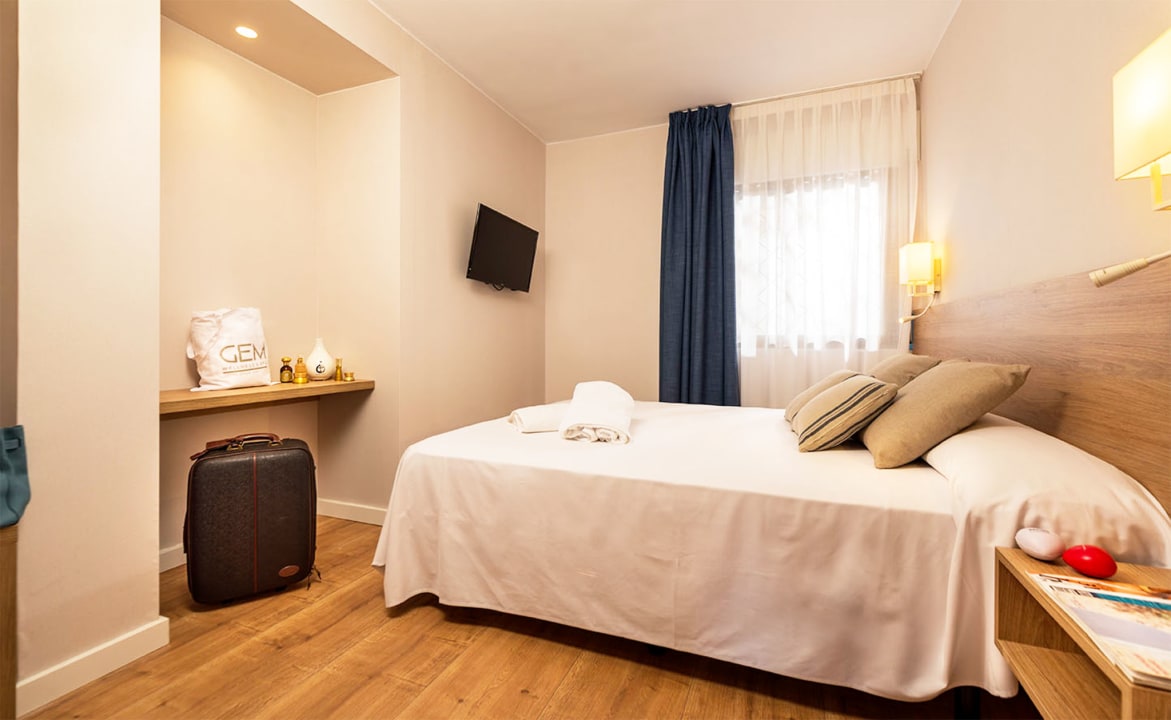 Zimmer Apartments Guitart
