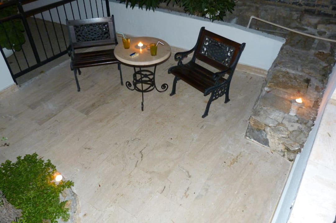 Terrasse am Doppelzimmer Comca Manzara