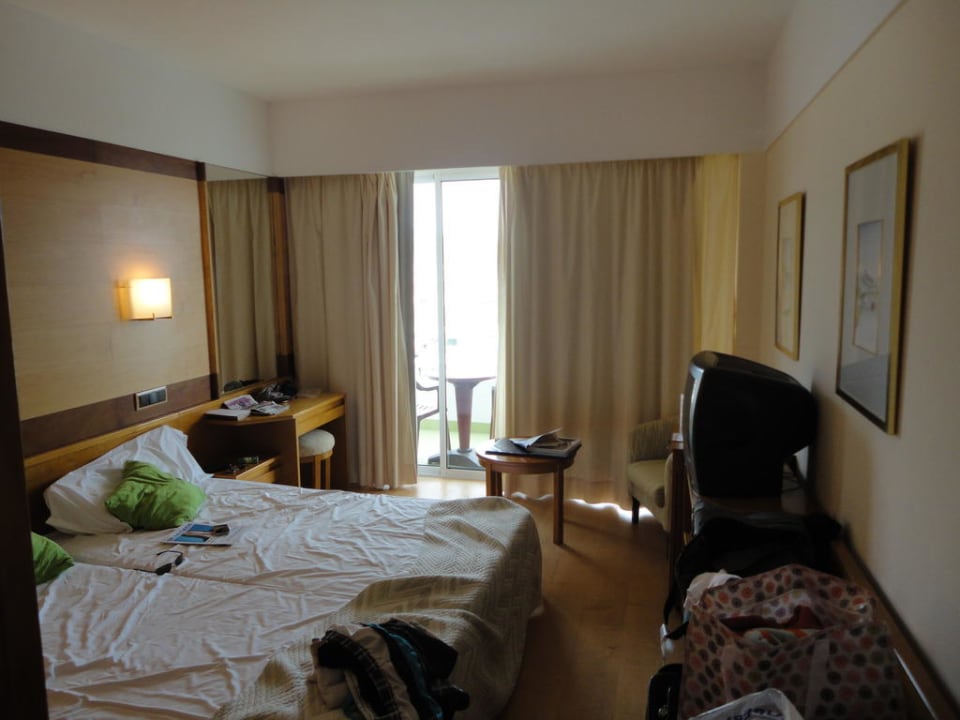 Normales Doppelzimmer Hotel & Spa S'Entrador Playa