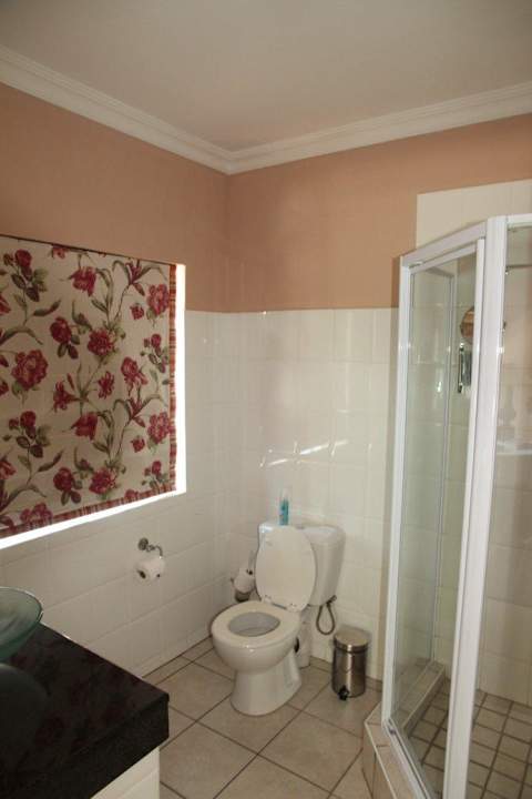 Badezimmer mit Dusche Kingston House B&B