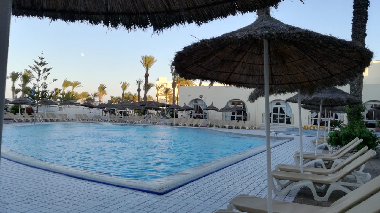 Pool El Mehdi Beach Resort