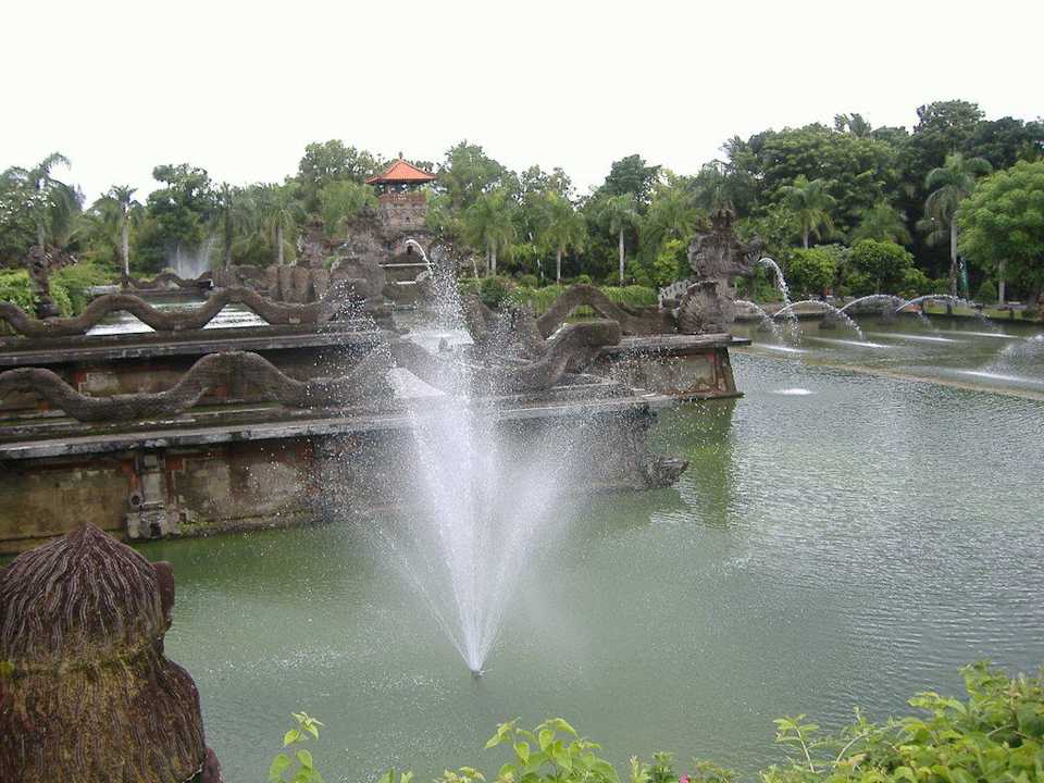 Auffahrt zum Hotel Ayodya Resort Bali