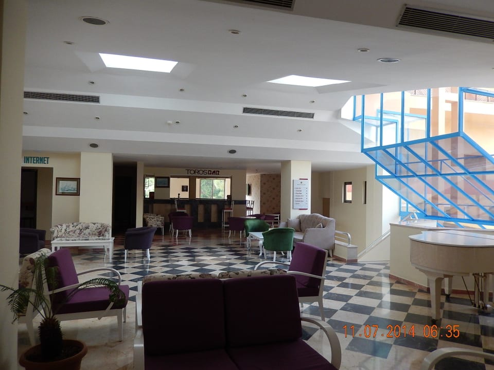 Lobby Asteria Collection Side