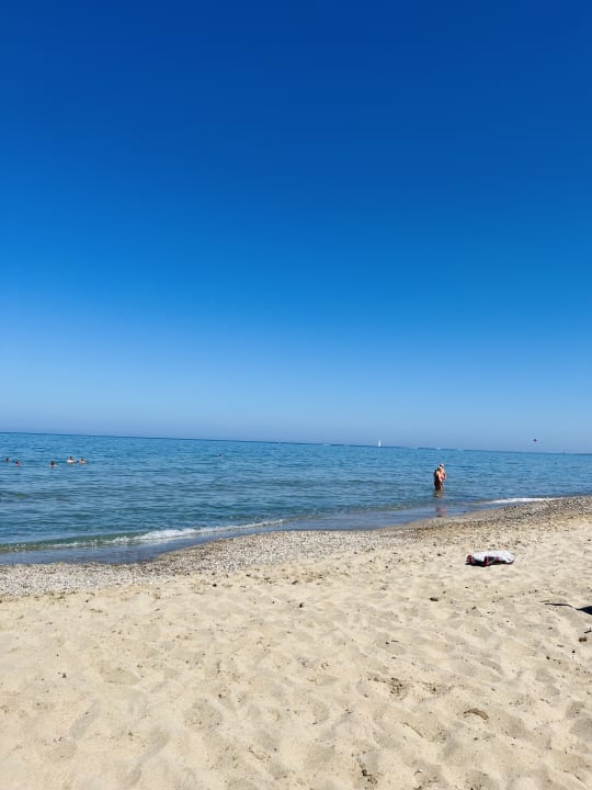 Strand Hotel Theartemis Palace