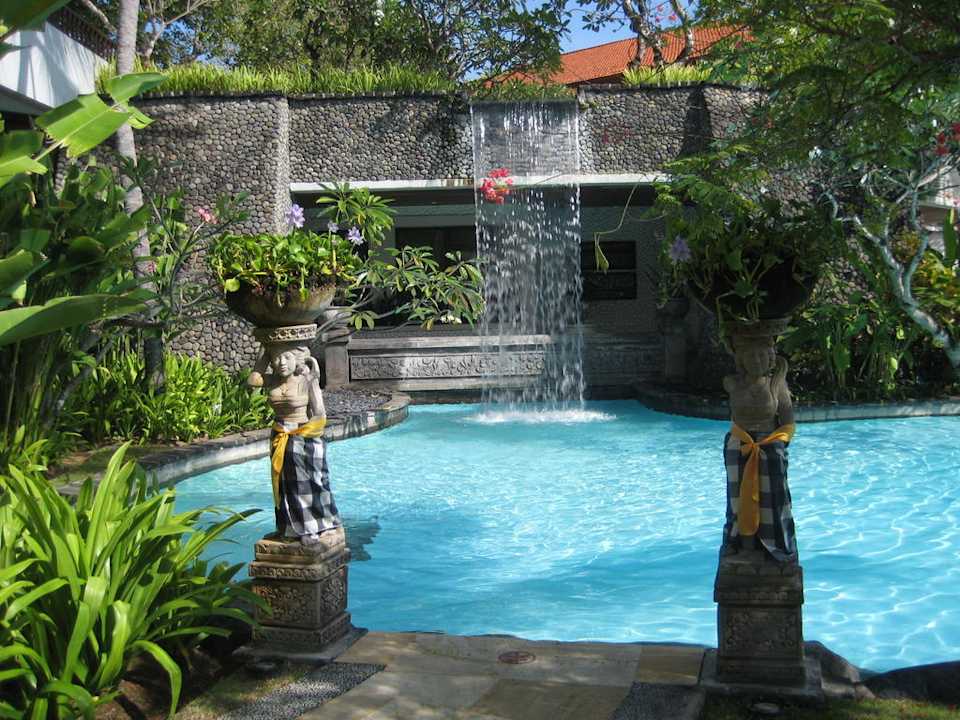 Die Wassefälle The Laguna A Luxury Collection Resort & Spa