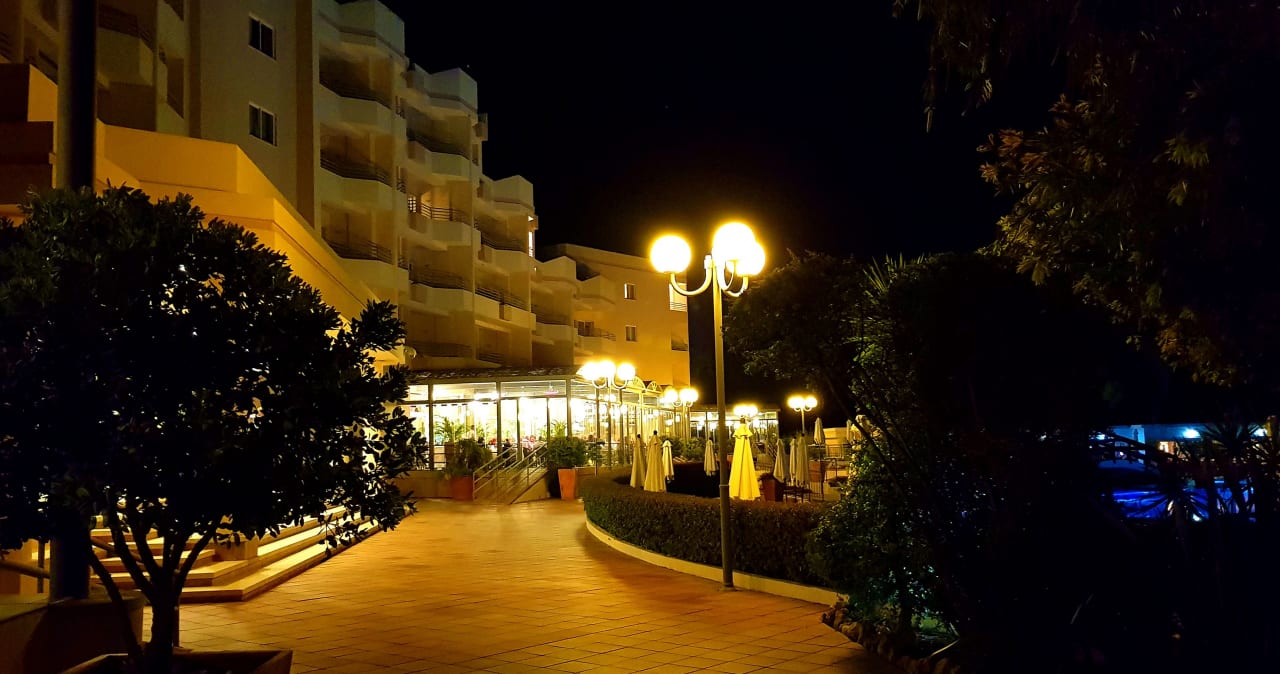 Garten PortoBay Falésia