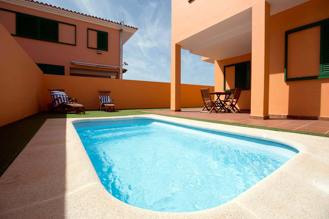 Poolanlage Tarajalejo Village