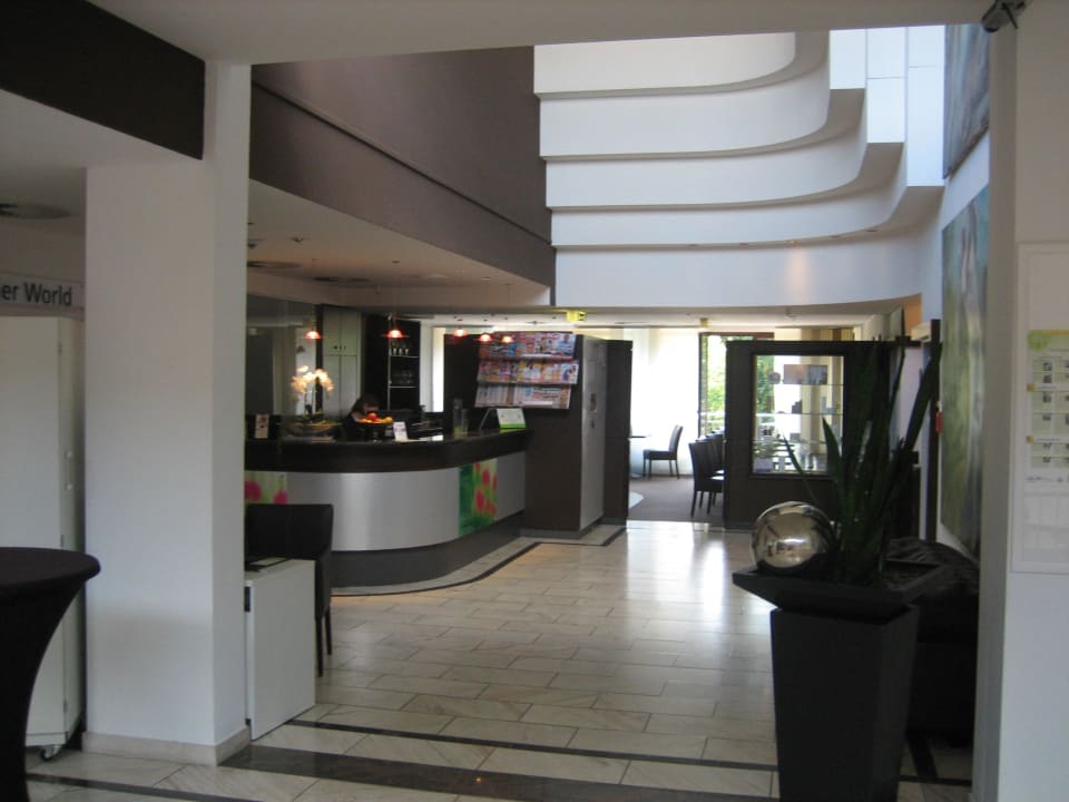 Rezeption Trans World Hotel Kranichhöhe