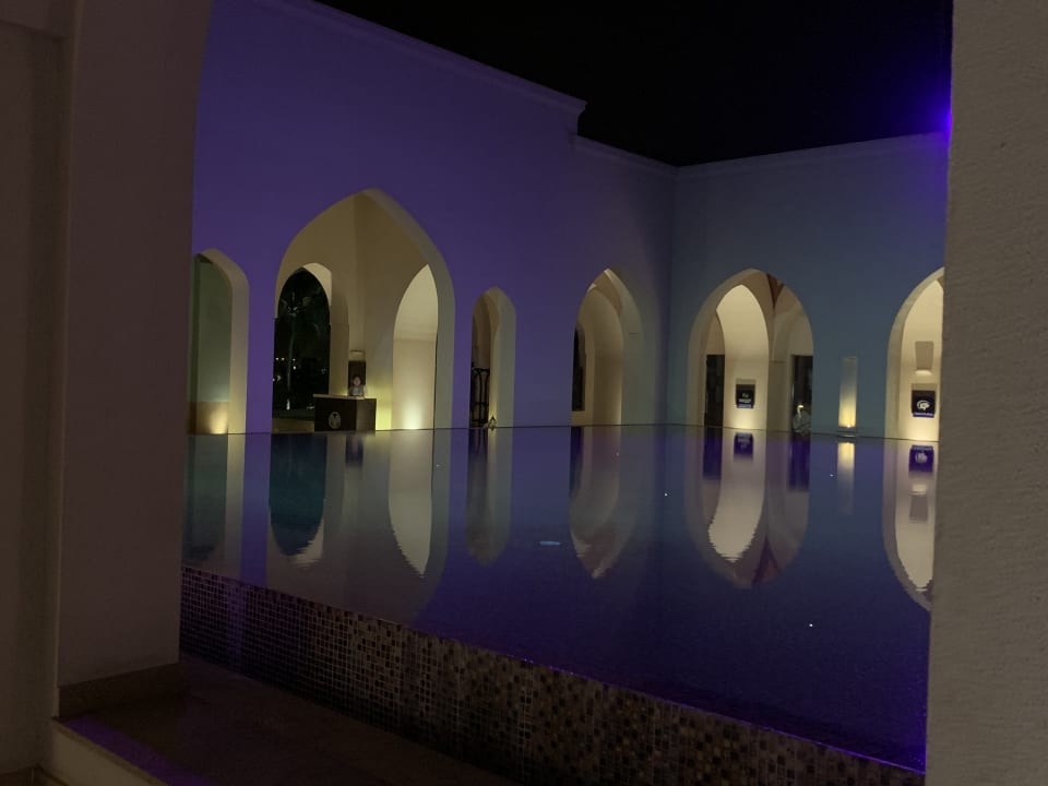 Lobby Salalah Rotana Resort