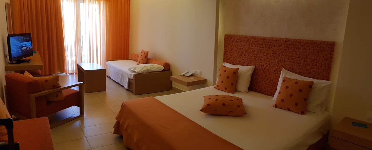 Zimmer Lindos Mare, Seaside Hotel
