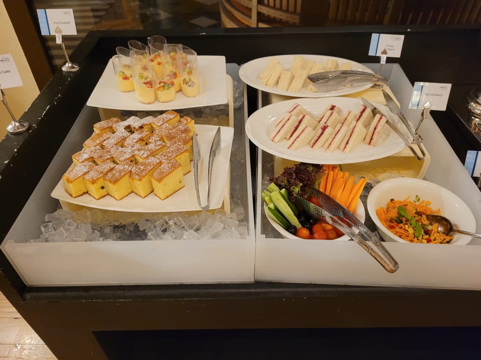 Gastro The Cove Rotana Resort