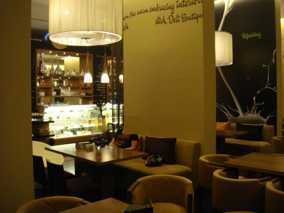 24-Stunden-Deli Novotel Suites Mall Avenue Dubai