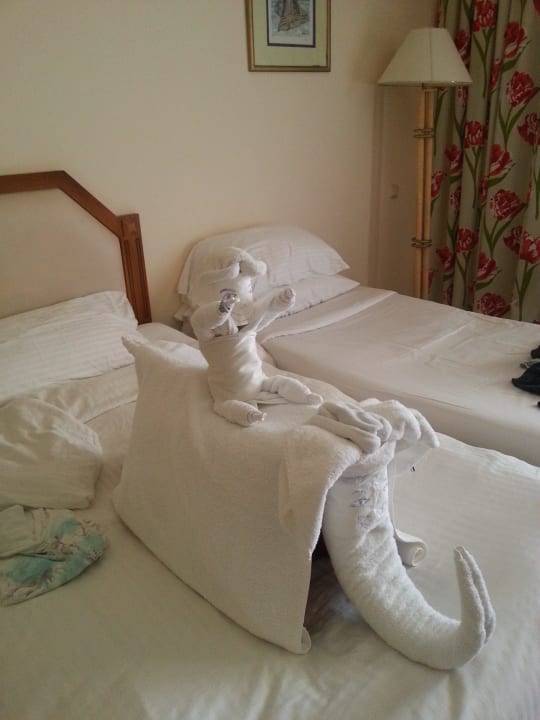 Der Künstler arbeitet im 5. Stock Continental Hotel Hurghada