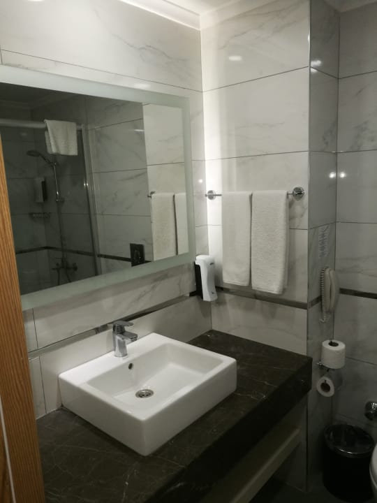 Zimmer Glamour Resort & Spa