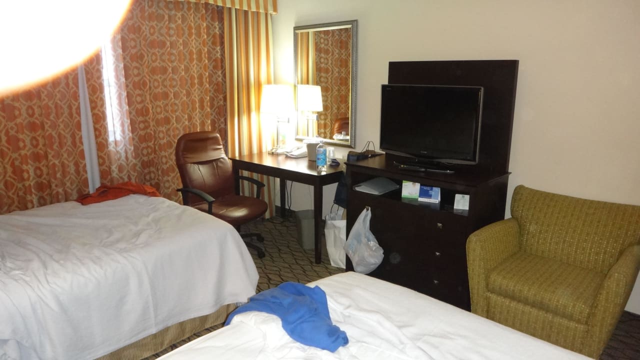 Flachbild TV und Schreibtisch Holiday Inn Miami Beach-Oceanfront