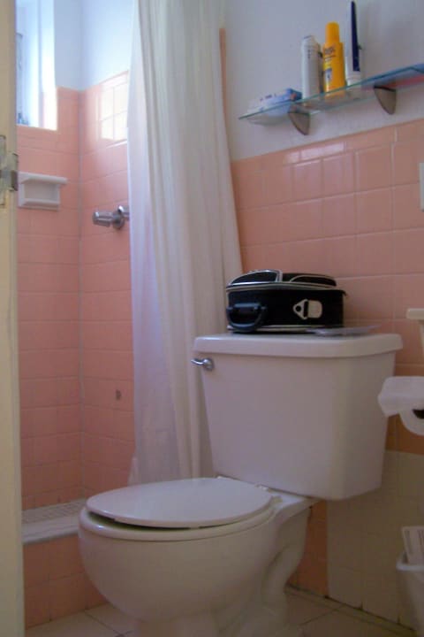 Hideway Zimmer WC Fortuna Hotel