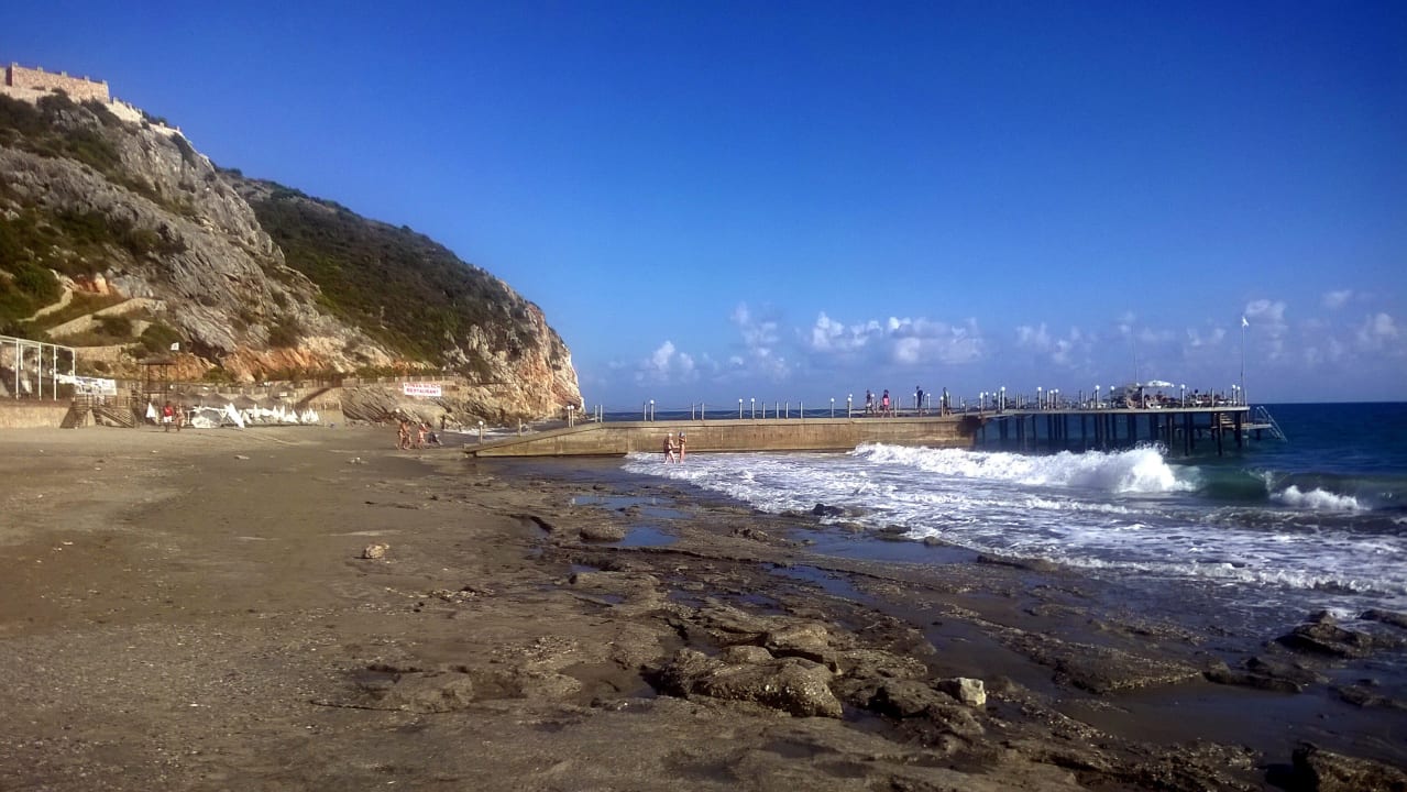 2-3 Hotels daneben Quattro Beach Spa & Resort
