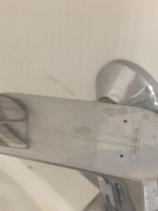 Zimmer Kamelya Aishen Club