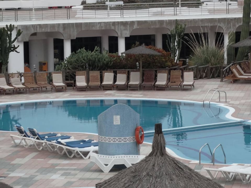 Basen hotelowy Hotel HL Club Playa Blanca