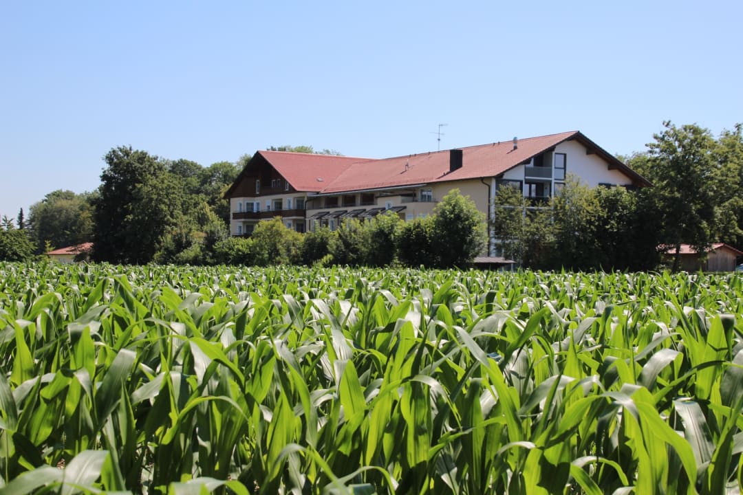 Außenansicht RIEDENBURG - Mein Hotel in Bad Füssing