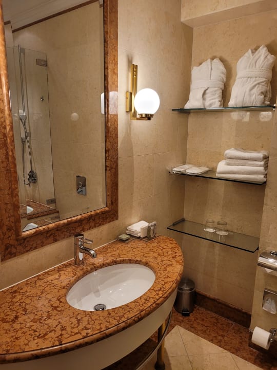 Zimmer Le Palais Art Hotel