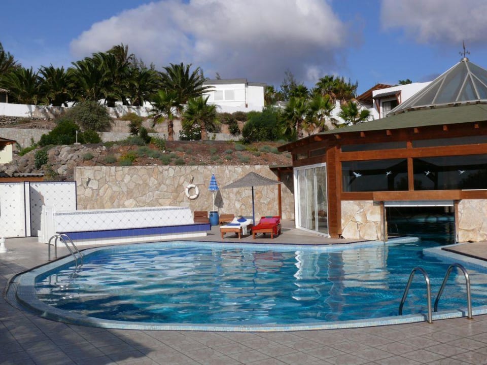 Pool Marina Playa Suite Hotel