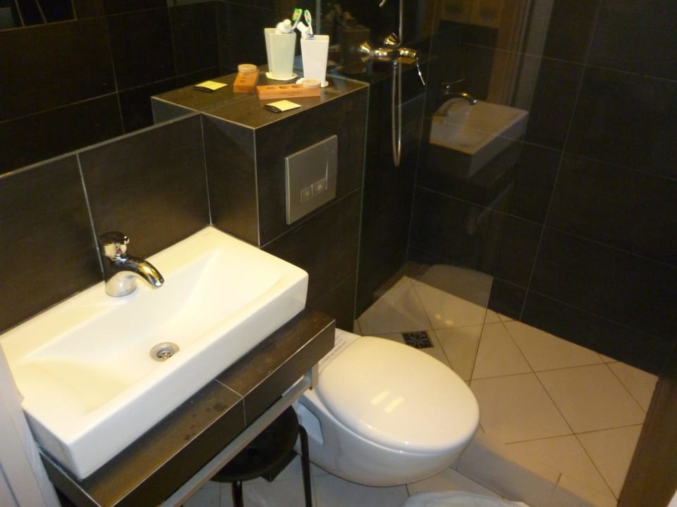 Toaleta Hotel Comm