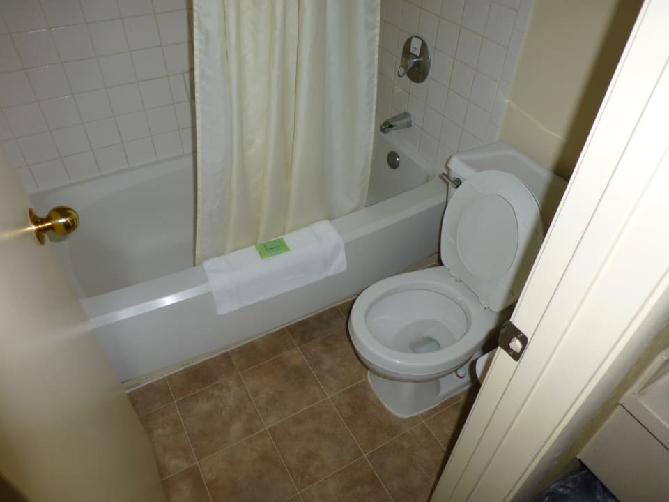 Zi. 5202 - Badewanne, Duschkopf und WC Hotel Arizona Charlie's Boulder Casino