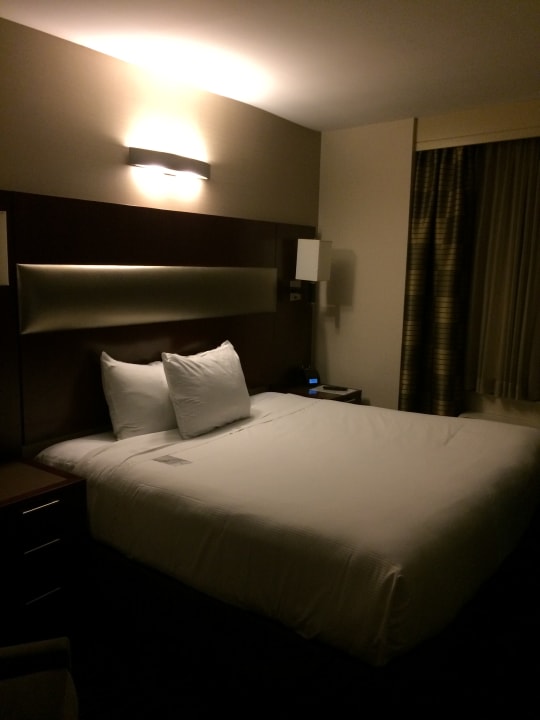 Zimmer DoubleTree Hotel by Hilton New York City- Financial District